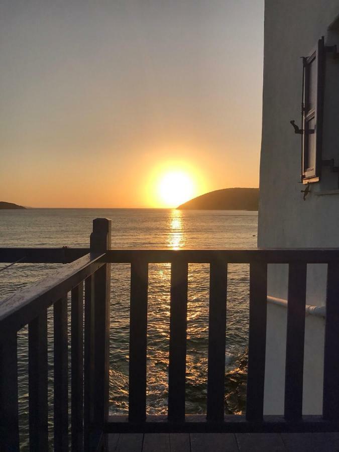 Amorgis Seaside Villa Эгиалис Экстерьер фото